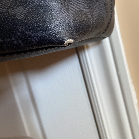 Coach purse - Picture 4 of 7